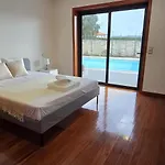Nyaraló Petit Maison