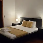 Nyaraló Petit Maison *