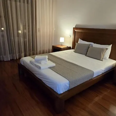 Petit Maison * Alem da Ribeira