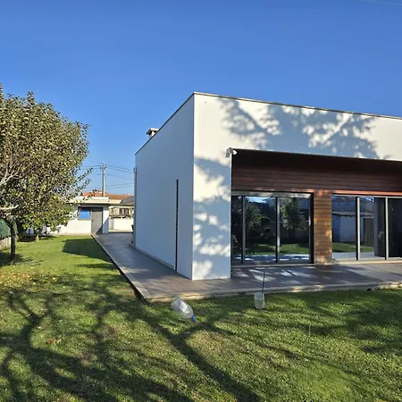 Petit Maison * Alem da Ribeira