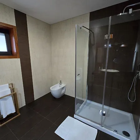 Holiday home Petit Maison Alem da Ribeira