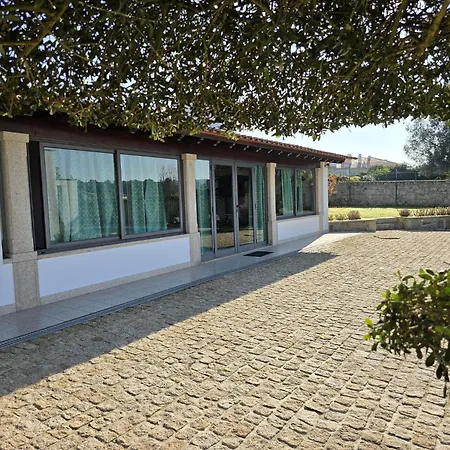 Petit Maison Holiday home Alem da Ribeira