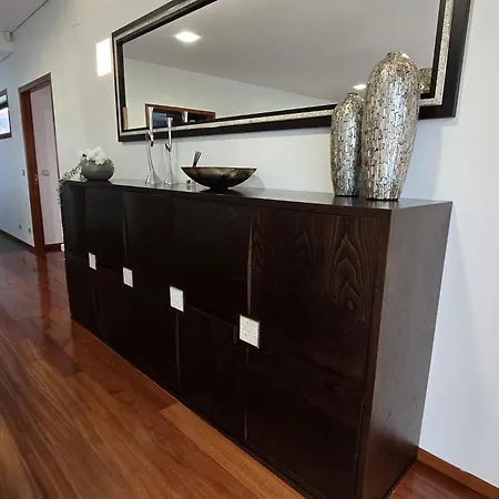 Holiday home Petit Maison Alem da Ribeira