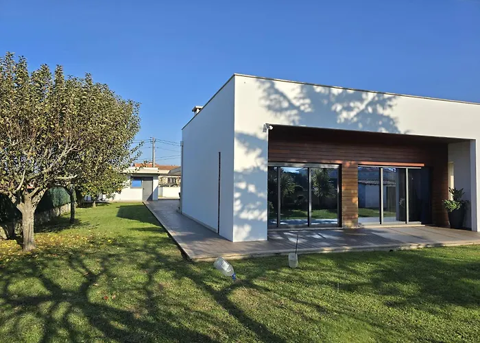 Petit Maison * Alem da Ribeira