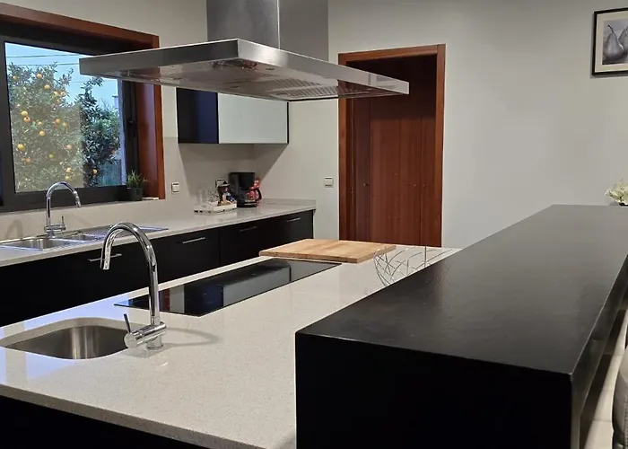 Petit Maison Dom wakacyjny Alem da Ribeira