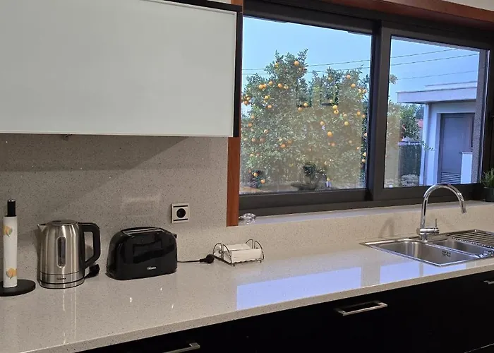 Petit Maison Dom wakacyjny Alem da Ribeira