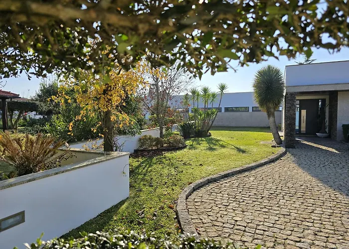 Petit Maison * Alem da Ribeira